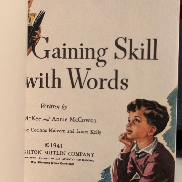 📚 American Girl Doll Molly McIntire School Red Book Hand Bag w Supplies Retired - Picture 6 of 16
